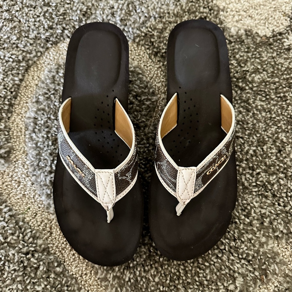 Coach Flip Flop Jolene Sandals size 9.5  Wedge 2 1/2" heel 1" platform.